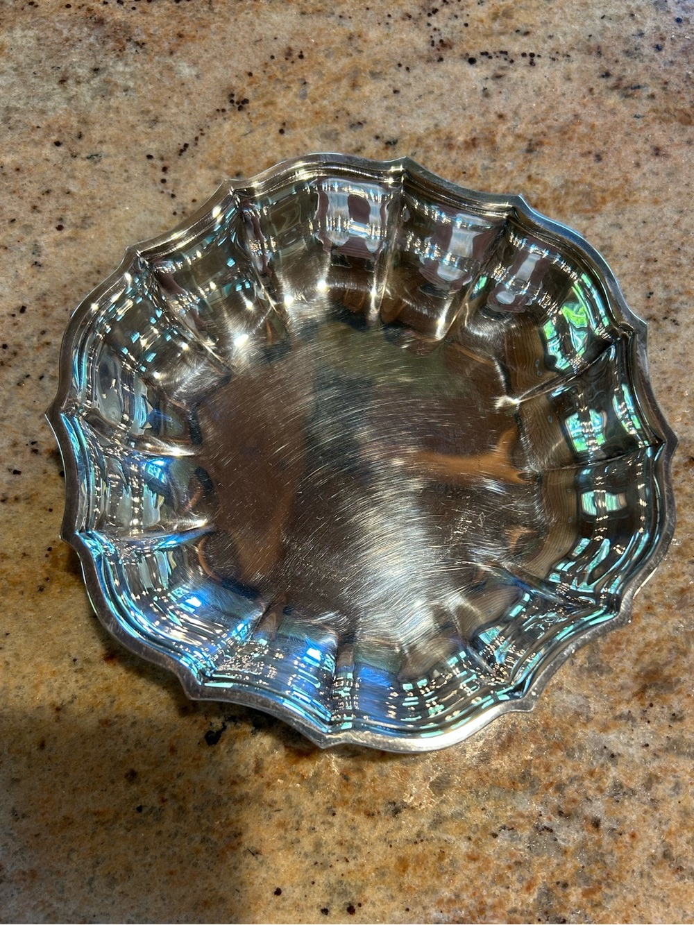International Silver Co. Scalloped Silver Plated Bowl Chippendale Pattern 5.75”